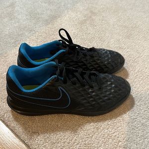 Nike Boys Soccer Shoes size 6Y